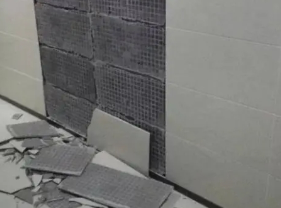 即墨瓷砖空鼓维修公司分享下即墨墙砖松动维修的知识